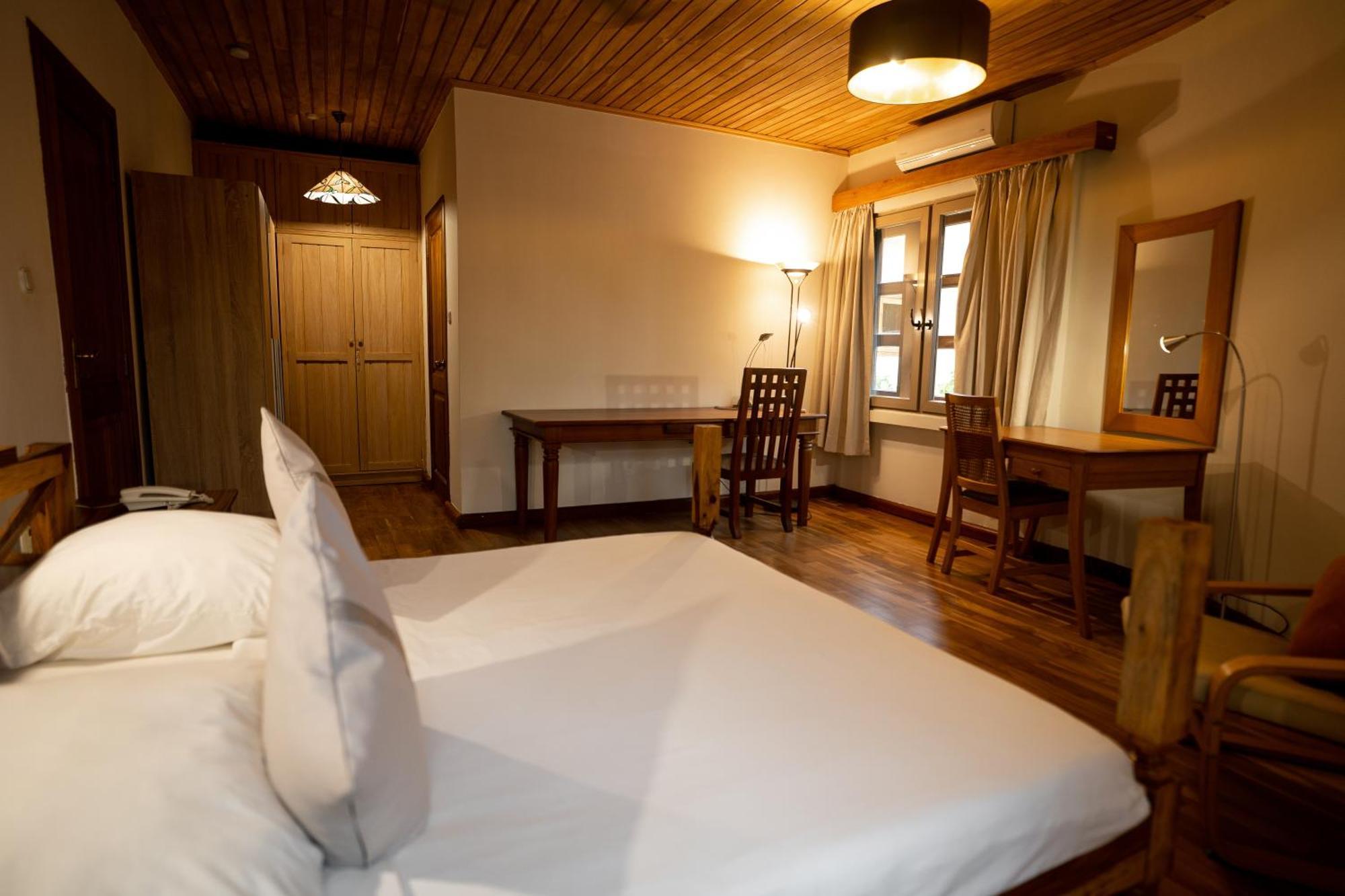 Esther'S Hotel 아크라 외부 사진