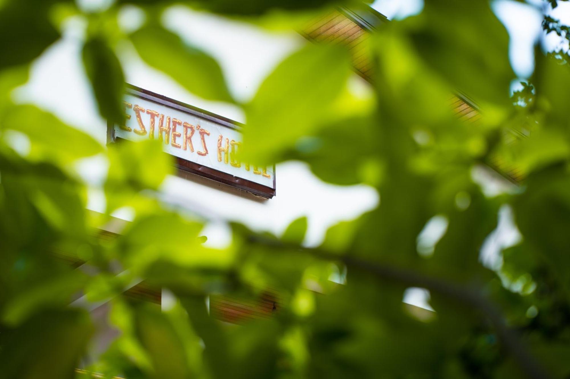 Esther'S Hotel 아크라 외부 사진